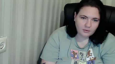 Snapshot of olyaandnetty chatting on October 19, 3:01 pm OlyaAndNetty online show from October 19, 3:01 pm