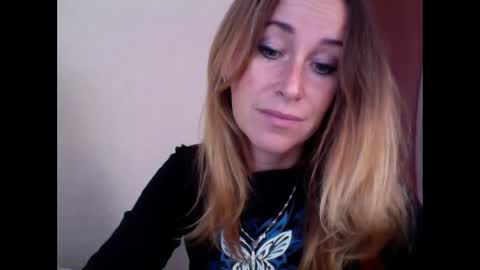 Snapshot of olyra11 chatting on October 7, 9:28 am olyra11 online show from October 7, 9:28 am