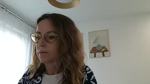 olyra11 online show from July 29, 10:24 am