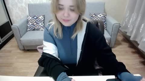 Snapshot of omg_itsperfect chatting on September 21, 6:53 pm Fina online show from September 21, 6:53 pm