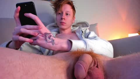 Snapshot of omg_pie chatting on December 20, 11:10 am Mars online show from December 20, 11:10 am