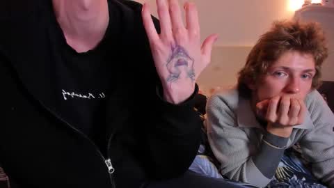 Snapshot of omg_pie chatting on October 14, 9:26 pm Mars online show from October 14, 9:26 pm