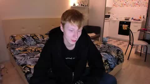 Snapshot of omg_pie chatting on October 20, 7:47 pm Mars online show from October 20, 7:47 pm