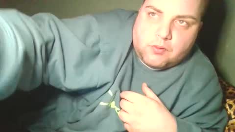 omgmikeydidwhat online show from December 2, 10:45 pm