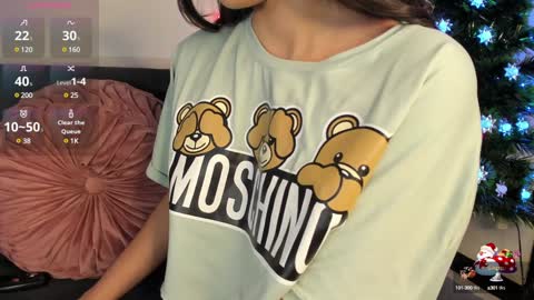 Violette online show from December 14, 4:12 am