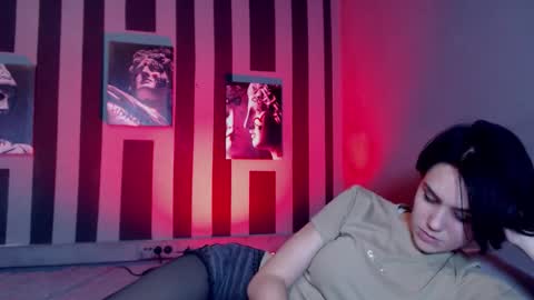 onaloon online show from March 10, 2:49 am