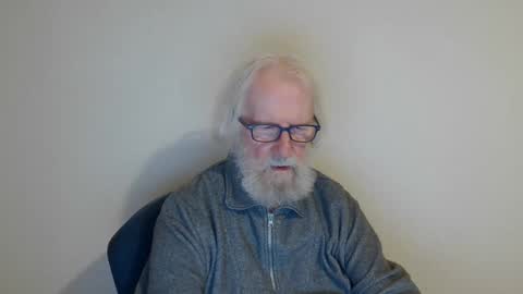 Somewhere over the rainbow online show from January 22, 9:10 pm