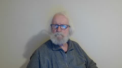 Somewhere over the rainbow online show from January 25, 9:14 pm