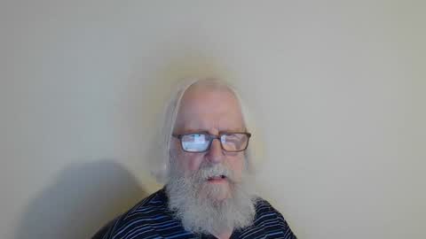 Somewhere over the rainbow online show from October 13, 8:53 pm