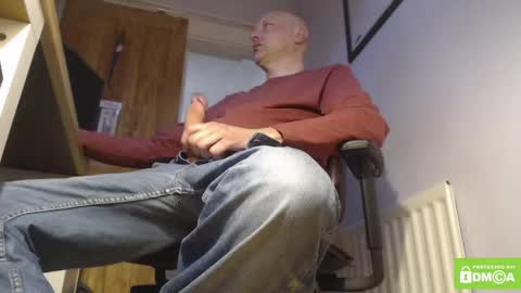 one balled wonder online show from May 21, 5:58 am