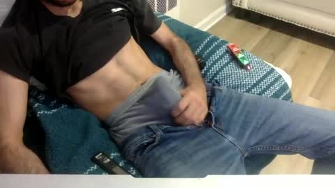 Snapshot of onehitwonder21 chatting on June 19, 5:17 pm onehitwonder21 online show from June 19, 5:17 pm