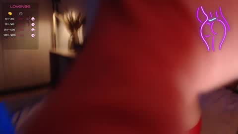 Snapshot of onehotbigass chatting on January 27, 1:09 pm ONLINE online show from January 27, 1:09 pm