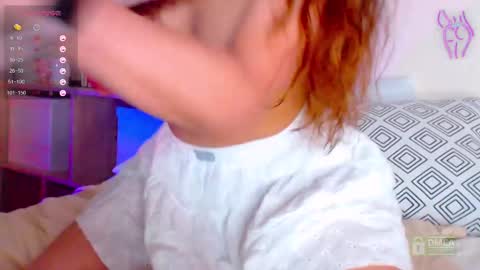 Snapshot of onehotbigass chatting on March 9, 6:17 am ONLINE online show from March 9, 6:17 am