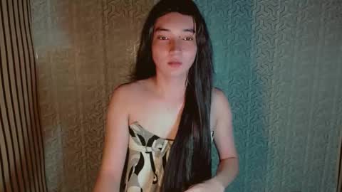Snapshot of onelesslonelygirl69 chatting on May 5, 7:38 am KLIER online show from May 5, 7:38 am