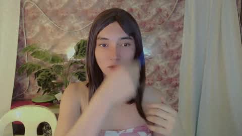 Snapshot of onelesslonelygirl69 chatting on June 15, 12:07 pm KLIER online show from June 15, 12:07 pm