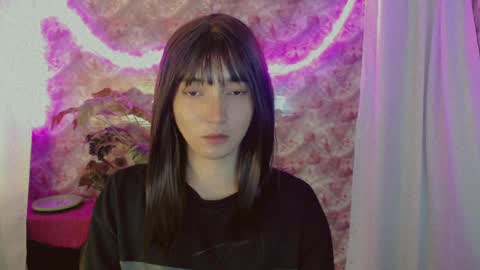 Snapshot of onelesslonelygirl69 chatting on June 18, 5:06 pm KLIER online show from June 18, 5:06 pm