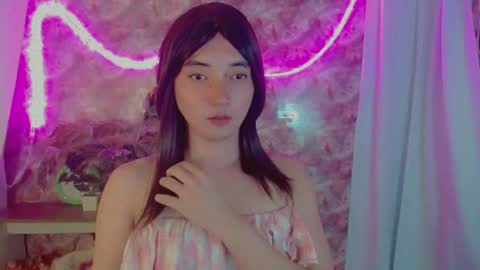 Snapshot of onelesslonelygirl69 chatting on July 14, 12:46 am KLIER online show from July 14, 12:46 am