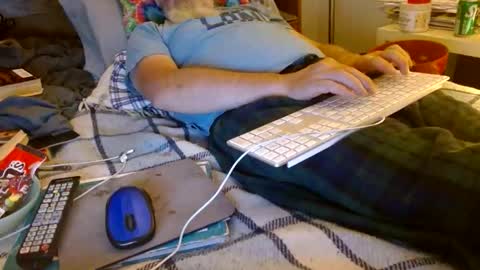 Snapshot of onemattu chatting on October 30, 4:58 am Mattu online show from October 30, 4:58 am