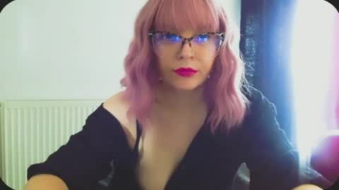 Snapshot of onemoreblonde chatting on June 12, 11:20 am Nicol online show from June 12, 11:20 am