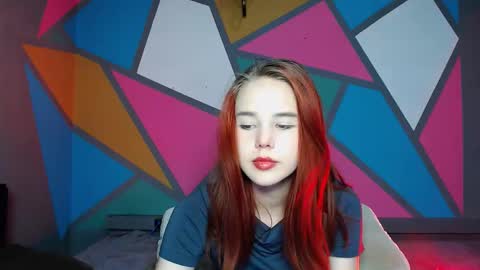 onessandra online show from November 12, 6:25 am