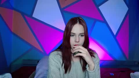 onessandra online show from February 5, 12:26 am