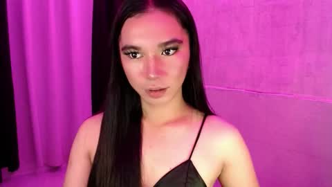 Snapshot of onicka_iha chatting on October 20, 6:19 pm Alexa online show from October 20, 6:19 pm