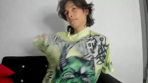onion_knight420 online show from May 29, 5:38 am