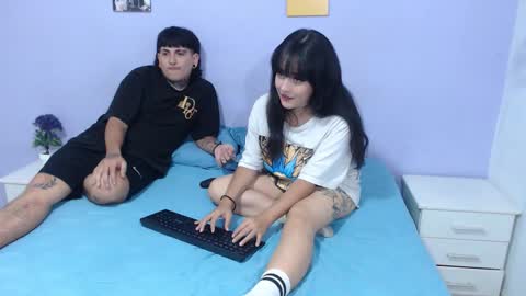 Snapshot of onixandghosty chatting on November 20, 7:24 pm onixandghosty online show from November 20, 7:24 pm