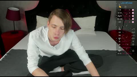 Snapshot of only_eric chatting on February 3, 3:59 pm Erick online show from February 3, 3:59 pm