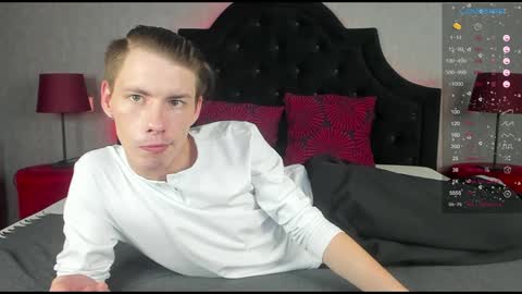 Snapshot of only_eric chatting on February 4, 4:39 pm Erick online show from February 4, 4:39 pm