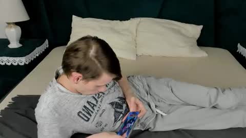 Erick  online show from January 10, 7:59 pm