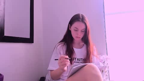 Snapshot of only_sarah1 chatting on October 14, 9:04 pm only_sarah1 online show from October 14, 9:04 pm