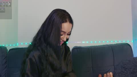 Snapshot of onlyxandra7 chatting on December 6, 9:10 am Xandra online show from December 6, 9:10 am