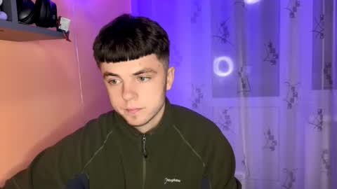 Snapshot of onyiix_ chatting on November 19, 9:15 pm Mike online show from November 19, 9:15 pm