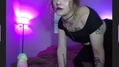 Snapshot of onyx_black666 chatting on October 6, 7:39 am onyx_black666 online show from October 6, 7:39 am