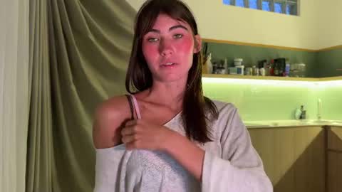 Snapshot of oofbabe__ chatting on June 29, 10:10 pm Helen online show from June 29, 10:10 pm