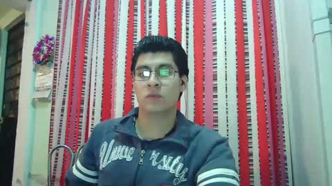 oomaurooo online show from December 20, 5:47 am