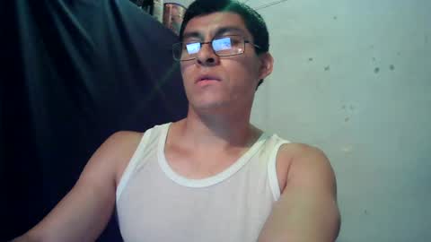 oomaurooo online show from June 26, 7:35 am