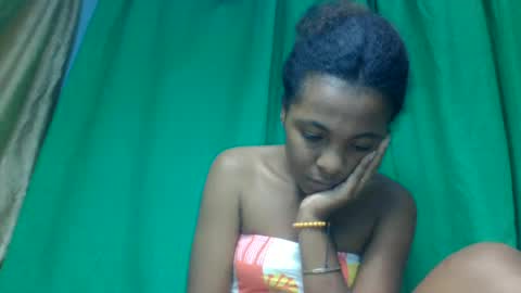 Snapshot of ooooranorosoa chatting on June 18, 9:47 am ooooranorosoa online show from June 18, 9:47 am