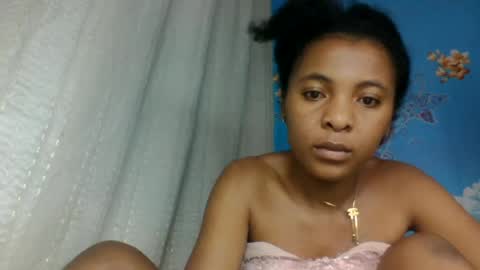 Snapshot of ooooranorosoa chatting on June 27, 1:43 am ooooranorosoa online show from June 27, 1:43 am