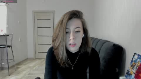 Snapshot of oops_britney chatting on March 8, 5:54 pm Britney online show from March 8, 5:54 pm