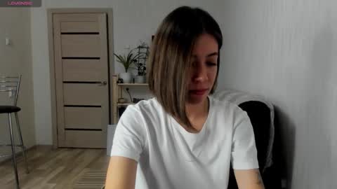 Snapshot of oops_britney chatting on September 12, 6:19 pm Britney online show from September 12, 6:19 pm