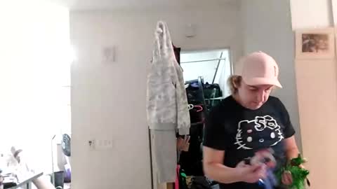 Snapshot of opalockajoe chatting on December 2, 2:08 pm TsJojo online show from December 2, 2:08 pm