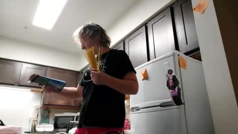 Snapshot of opalockajoe chatting on December 8, 9:41 pm TsJojo online show from December 8, 9:41 pm