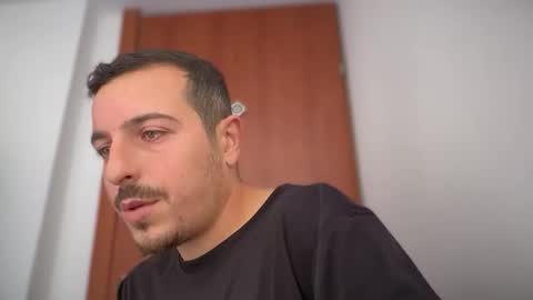 Snapshot of or690 chatting on December 2, 9:36 am or online show from December 2, 9:36 am