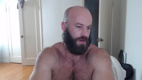 Snapshot of oregon87 chatting on December 5, 10:12 pm The Oregon Lumberjack online show from December 5, 10:12 pm