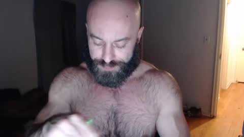 Snapshot of oregon87 chatting on December 12, 4:59 am The Oregon Lumberjack online show from December 12, 4:59 am