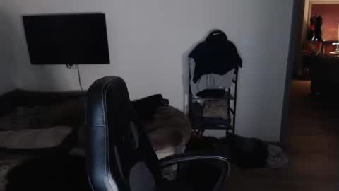 Snapshot of oregon87 chatting on October 14, 2:29 pm The Oregon Lumberjack online show from October 14, 2:29 pm