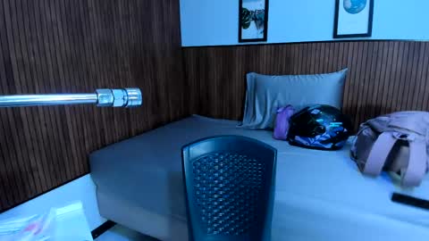 ori_whore online show from May 3, 10:38 pm