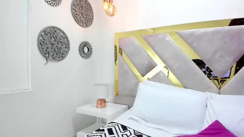 Snapshot of oriana_guzman chatting on February 2, 3:39 pm Miss Guzman online show from February 2, 3:39 pm